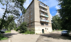 Продается трехкомнатная квартира в Кольчугино