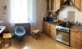 Продается трехкомнатная квартира в Кольчугино район аэродром